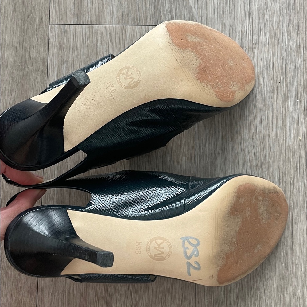 Michael Kors Rochelle open toe sling back heels in patent leather size 9.5 - Picture 4 of 6